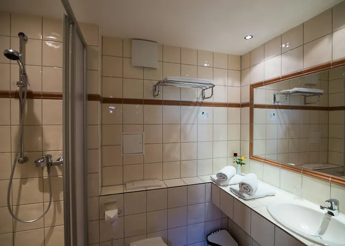 Oybiner Hof كورورت أوبين